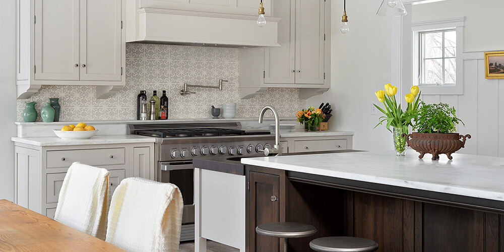 white kitchen design